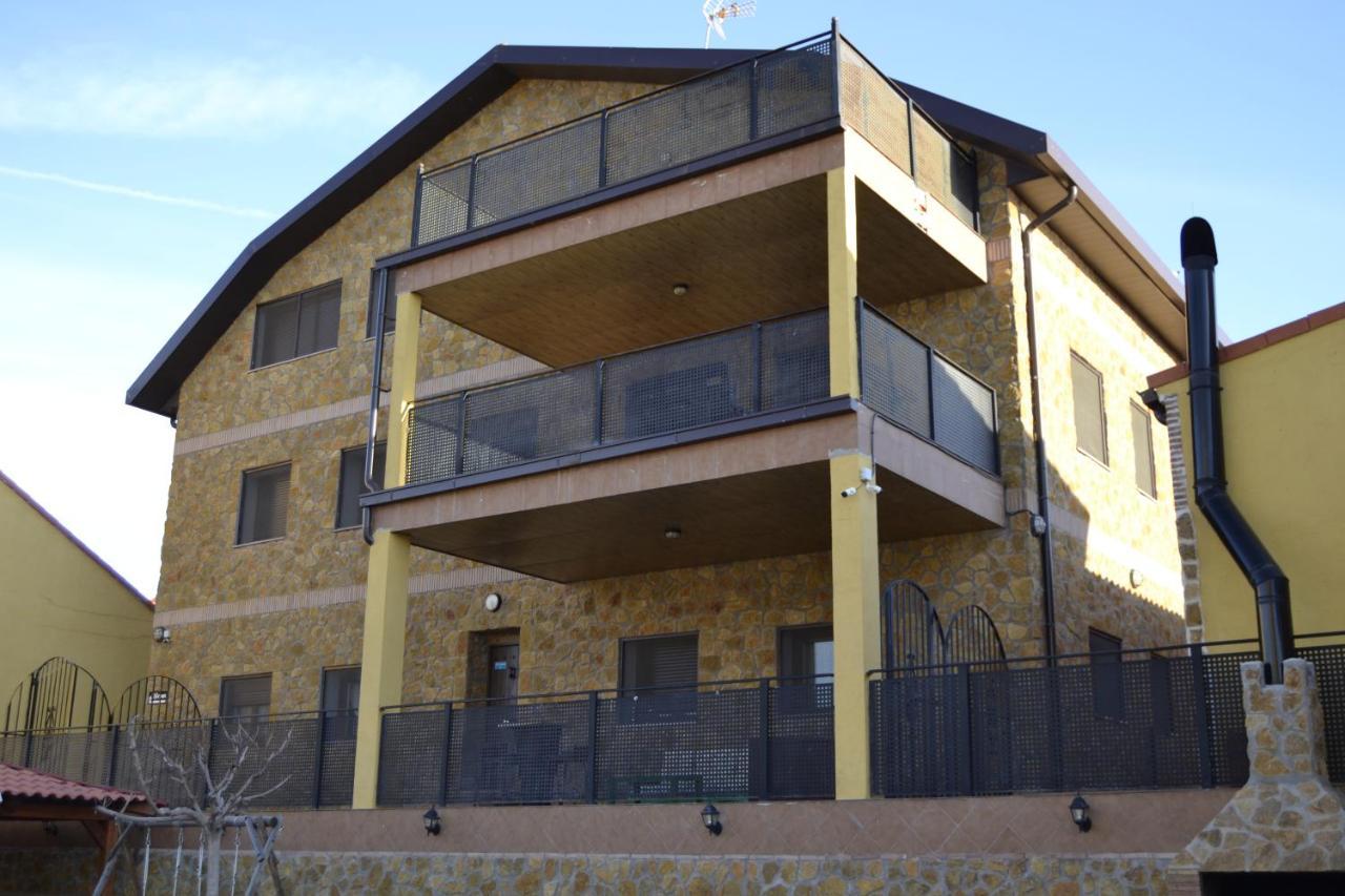 Apartamentos "Casa Rural De Aldea" Aldea del Fresno Exterior foto