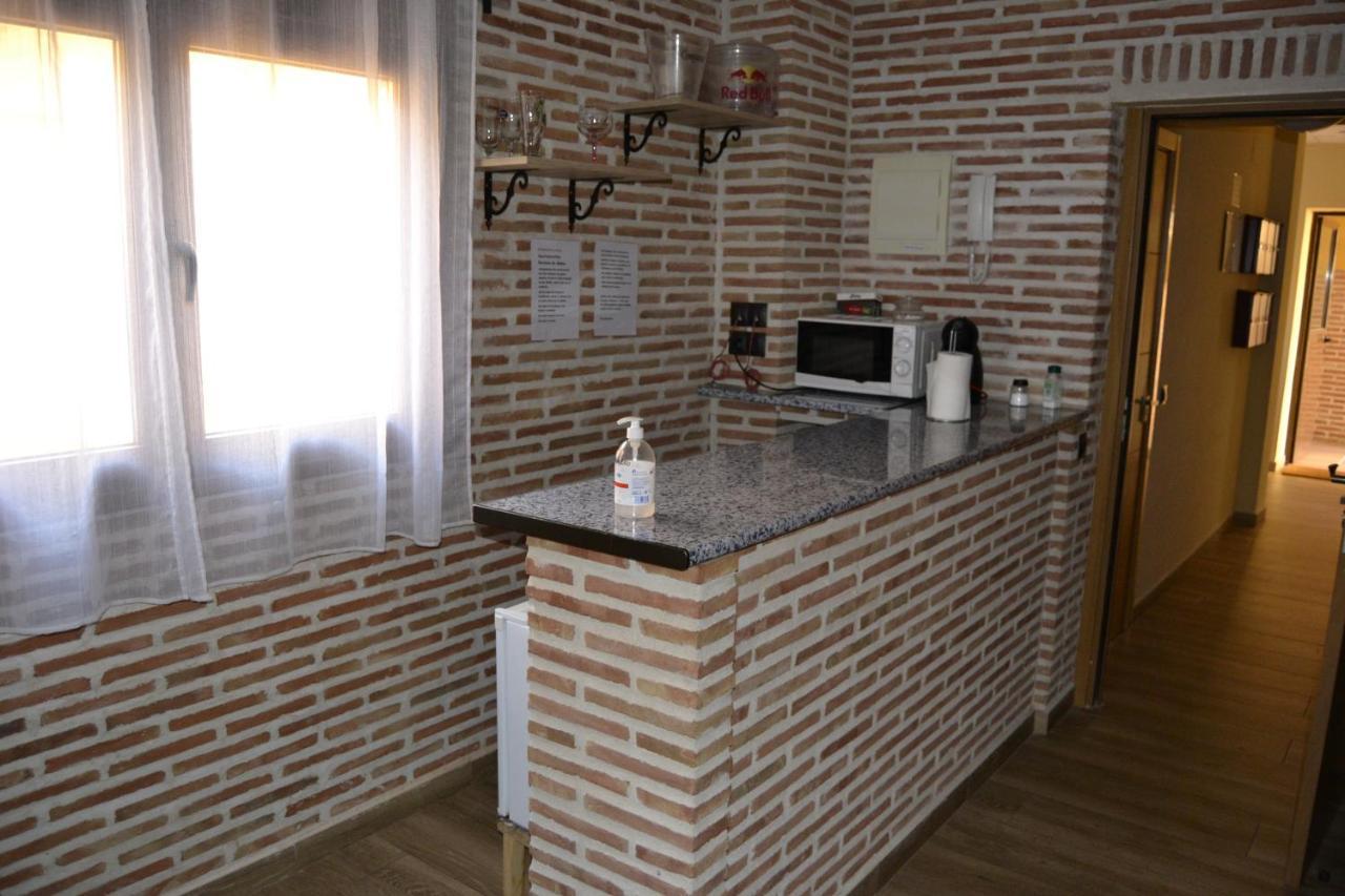 Apartamentos "Casa Rural De Aldea" Aldea del Fresno Exterior foto