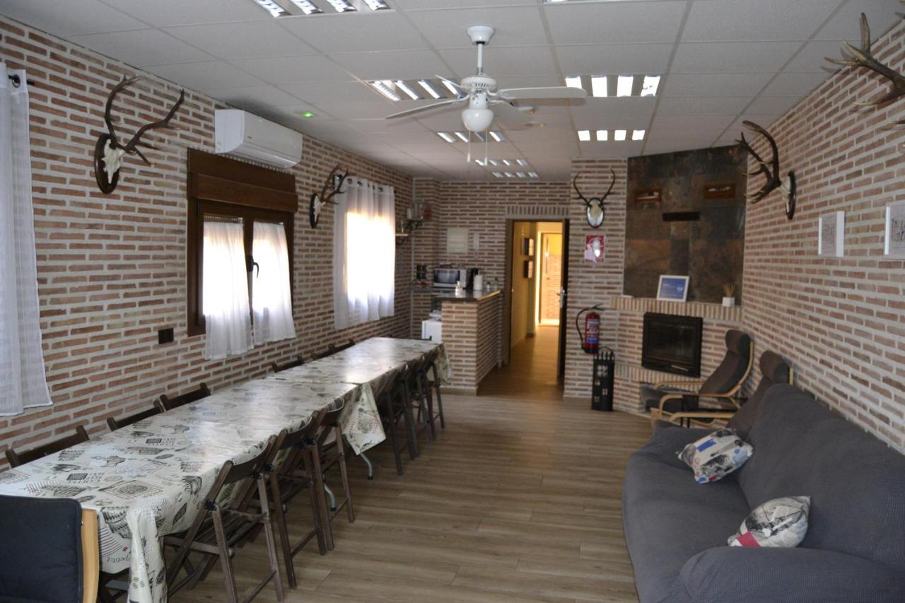 Apartamentos "Casa Rural De Aldea" Aldea del Fresno Exterior foto